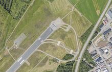 Flygbild över Umeå Airports landningsbana i Umeå