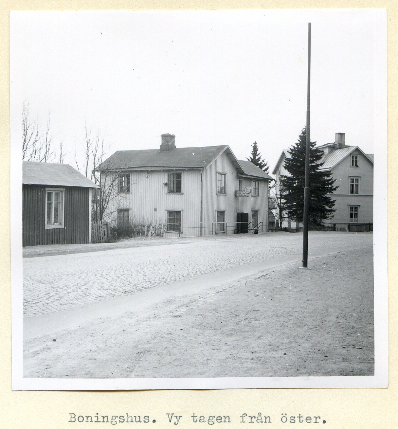 Stadsäga 1498 boningshus maj 1958  från öster