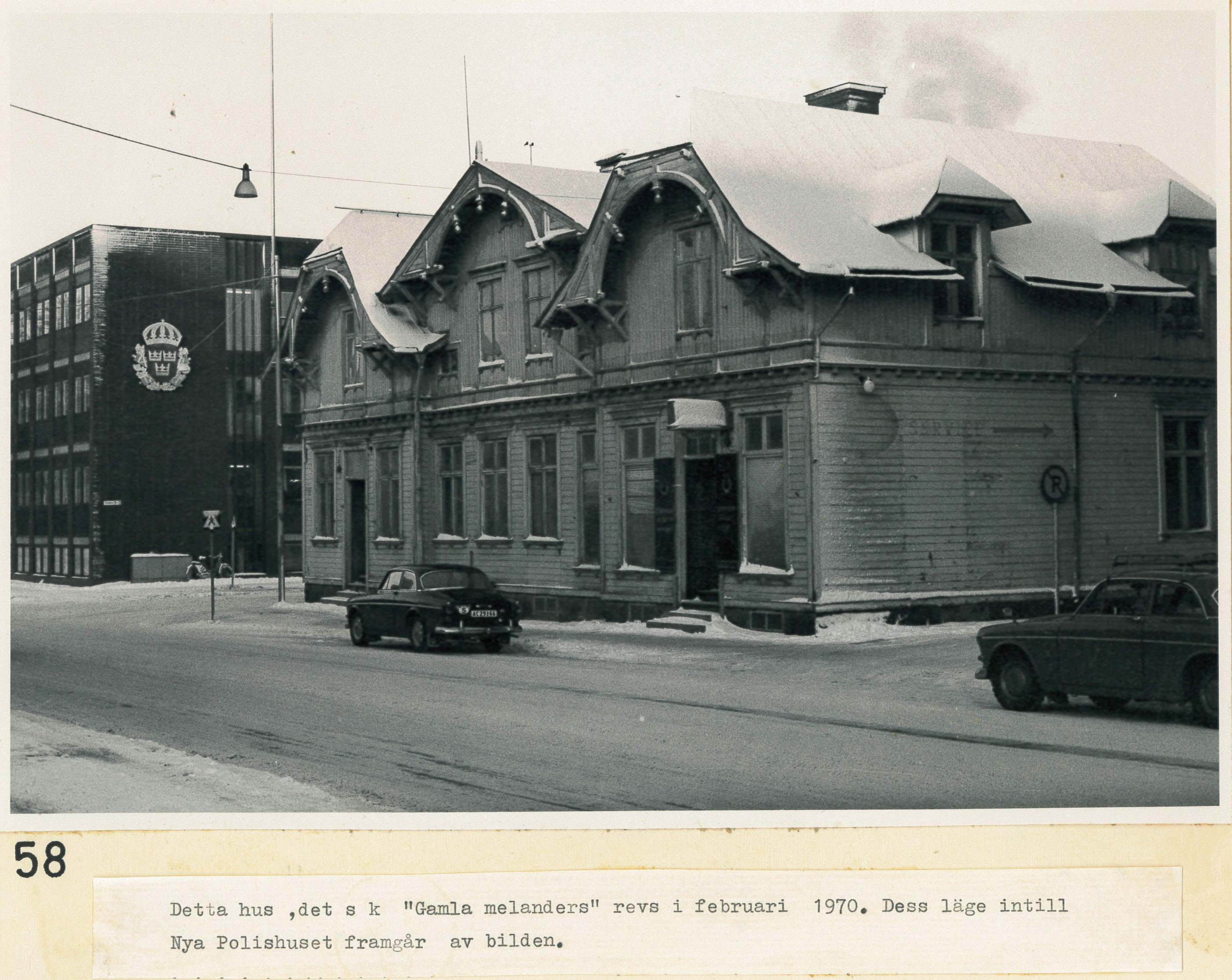 Gamla Melanders intill nya polishuset 1960-tal  revs feb 1970