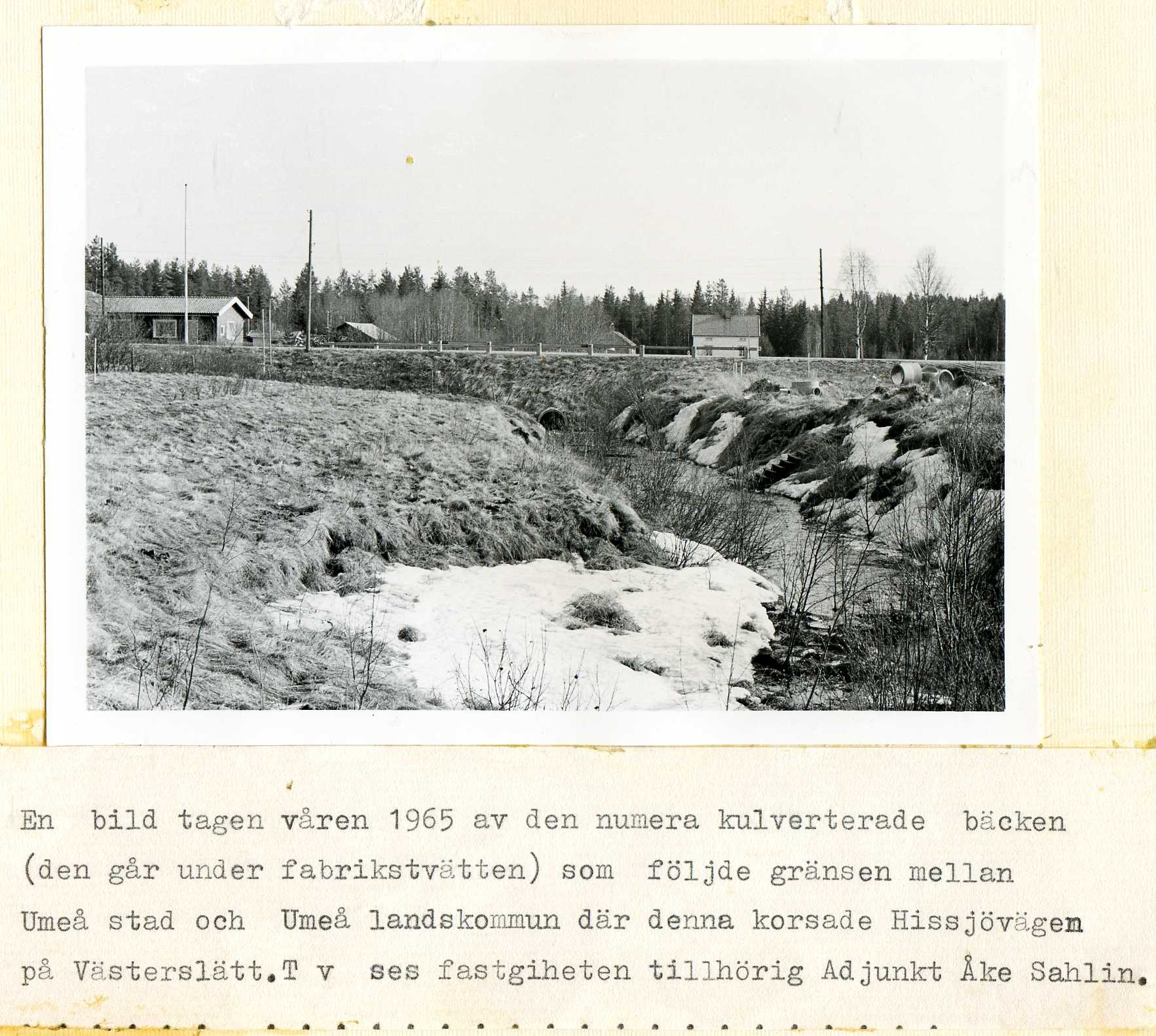 Bäckens passage under Hissjövägen Västerslätt vår 1965