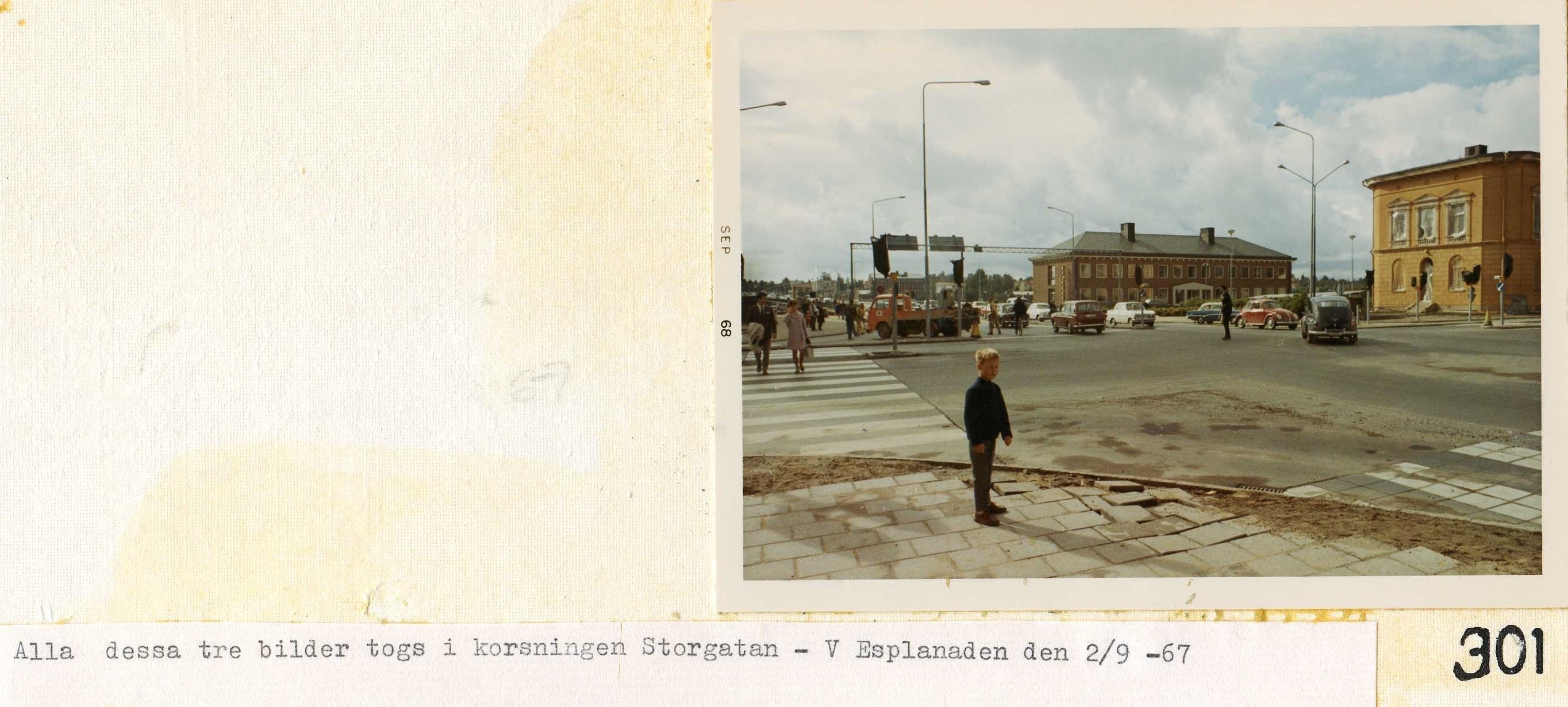 Dagen innan högertrafikomläggningen  Storgatan-Västra Esplanaden 2 sep 1967 bild 1