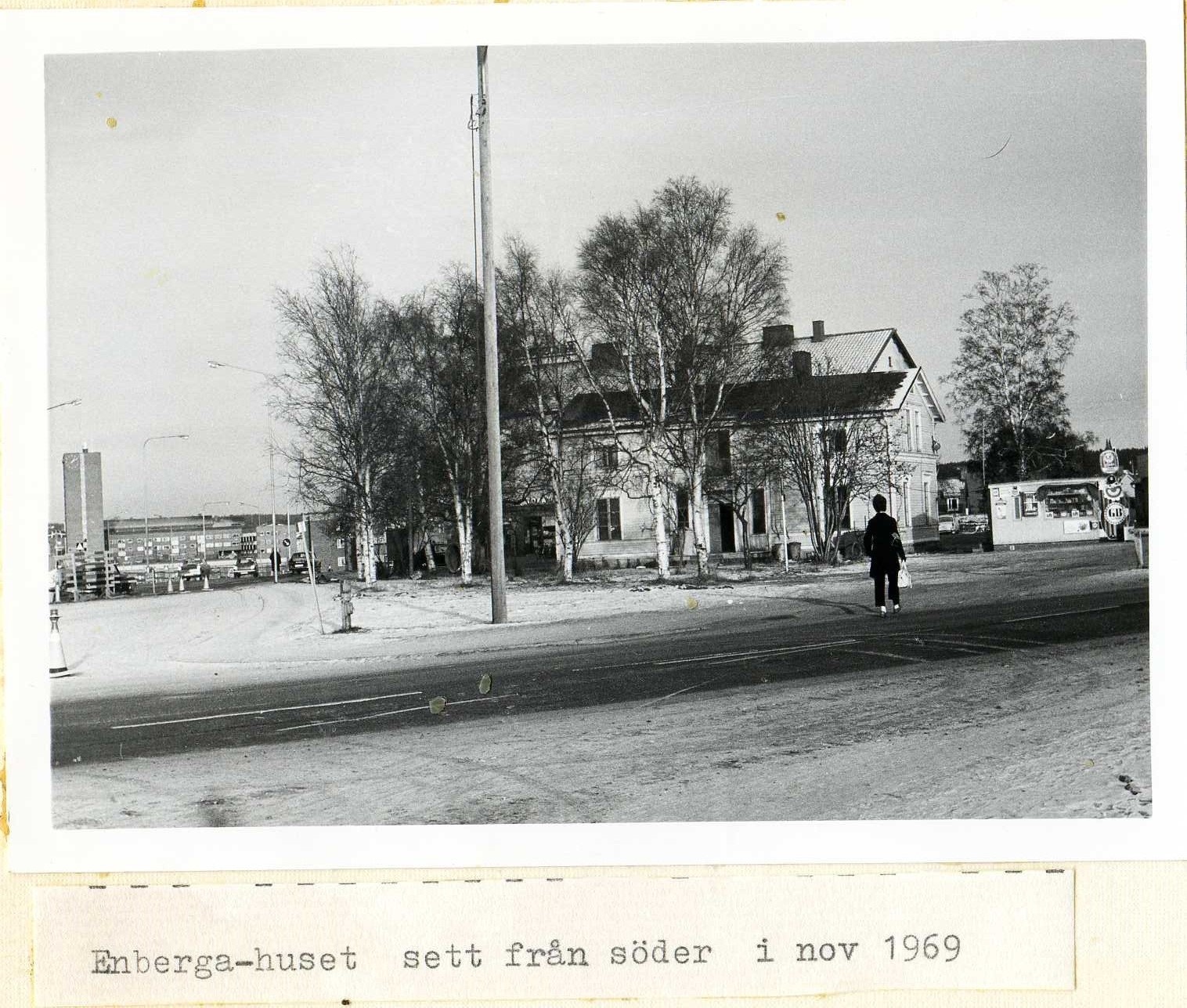Gamla Enbergahuset sett från söder nov 1969