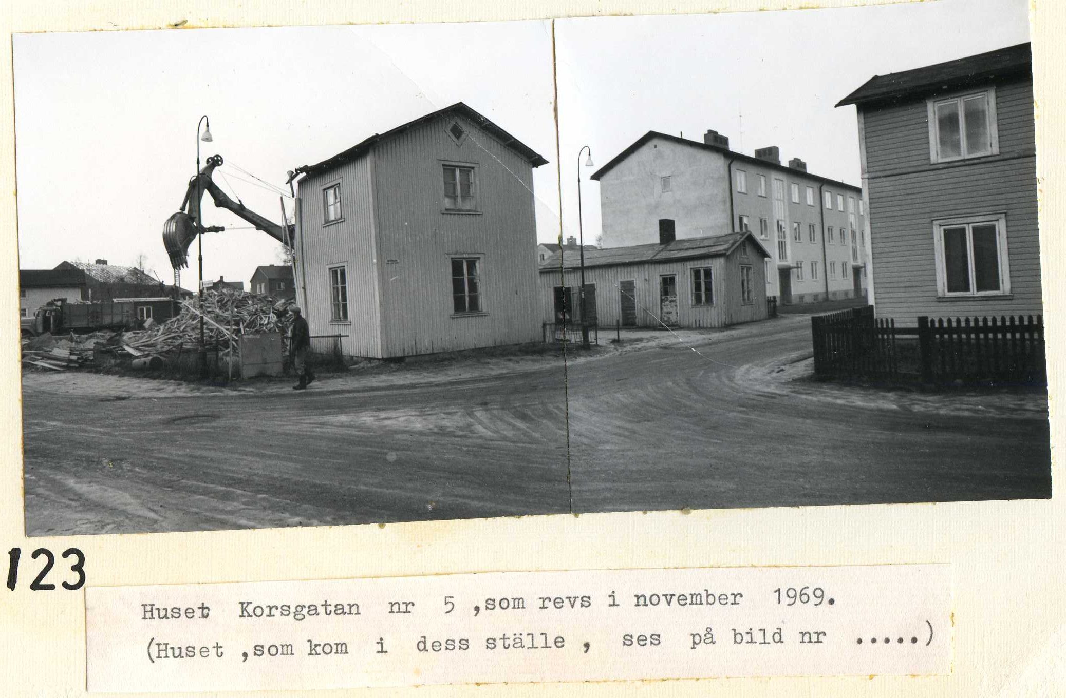 Korsgatan 5 som revs i nov 1969  bild 1