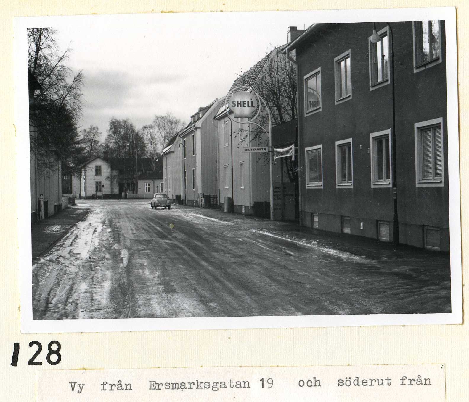 Vy från Ersmarksgatan 19 och söderut okt-nov 1969
