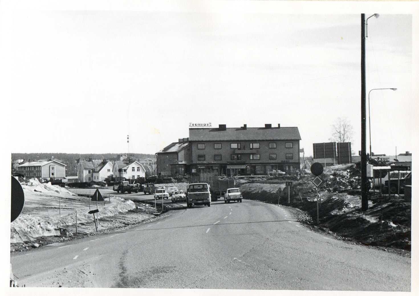 E4-bygget Tegs centrum vår 1970