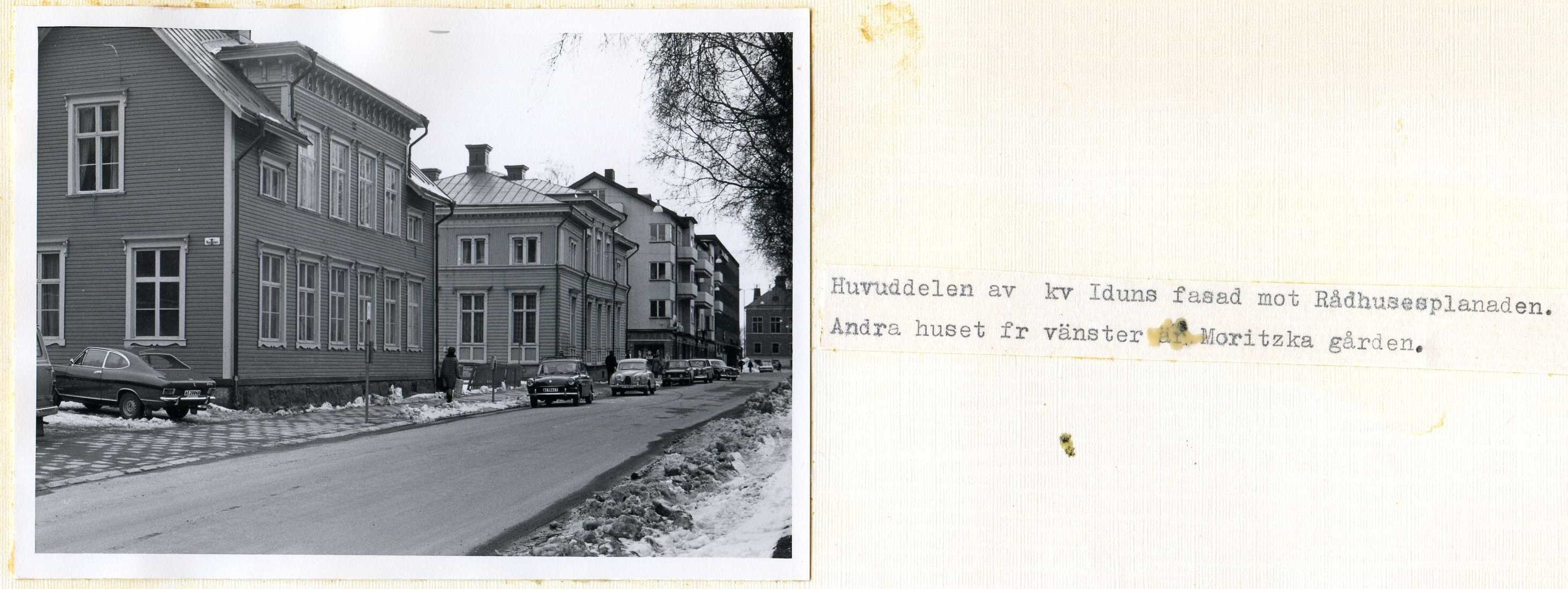 Kv Idun mot Rådhusesplanaden med Moritzska gården 1970