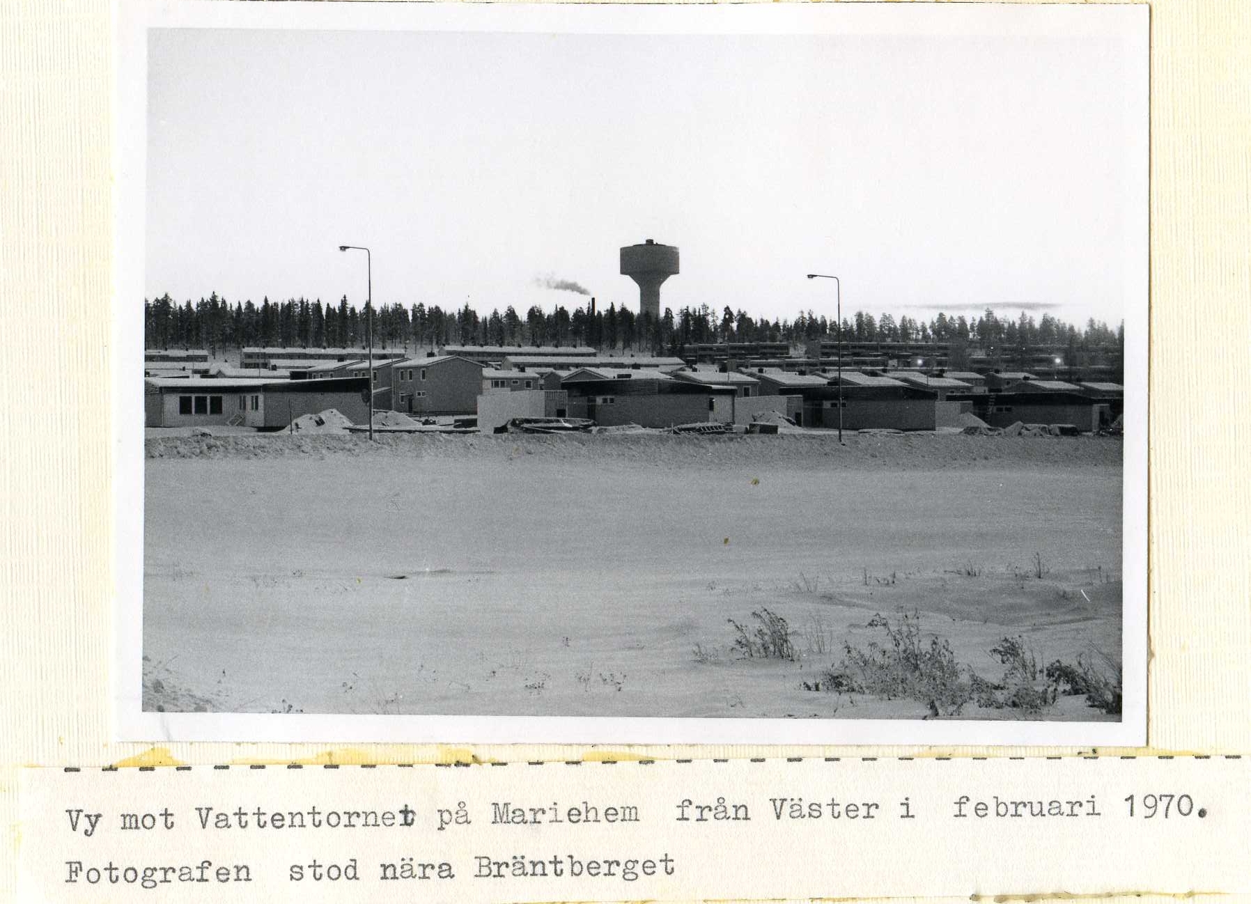 Vy mot vattentornet från väster feb 1970
