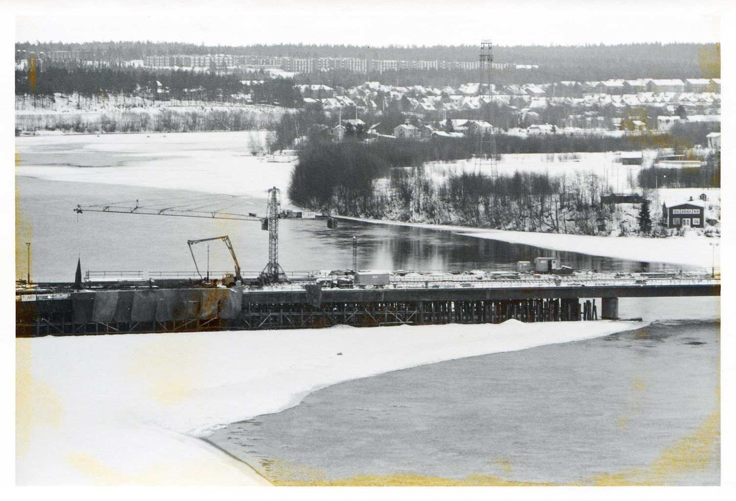 Kyrkbrobygget dec 1974