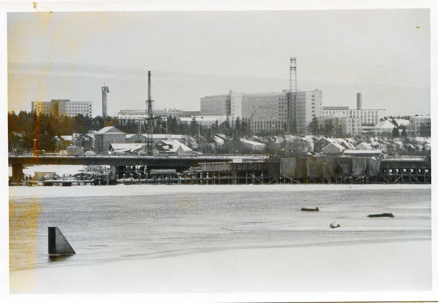 Kyrkbrobygget dec 1974
