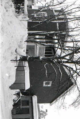 Från innergården Balder 6