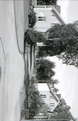 Järnvägsgatan 28 mot Stationsgatan